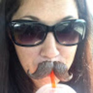 Meet your Posher, Alyson